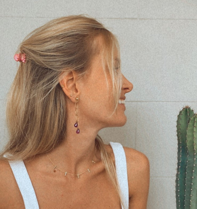 PENDIENTES LAGRIMAS MALVA