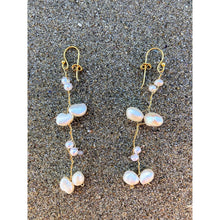 Cargar imagen en el visor de la galería, PENDIENTES TWIN PEARLS